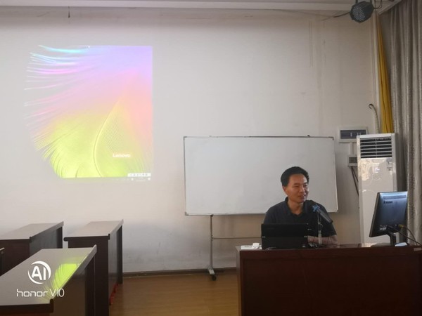 6.莫主任做发言.jpg